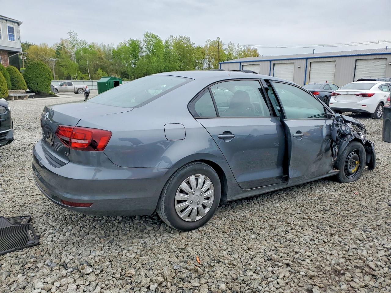 Volkswagen Jetta S