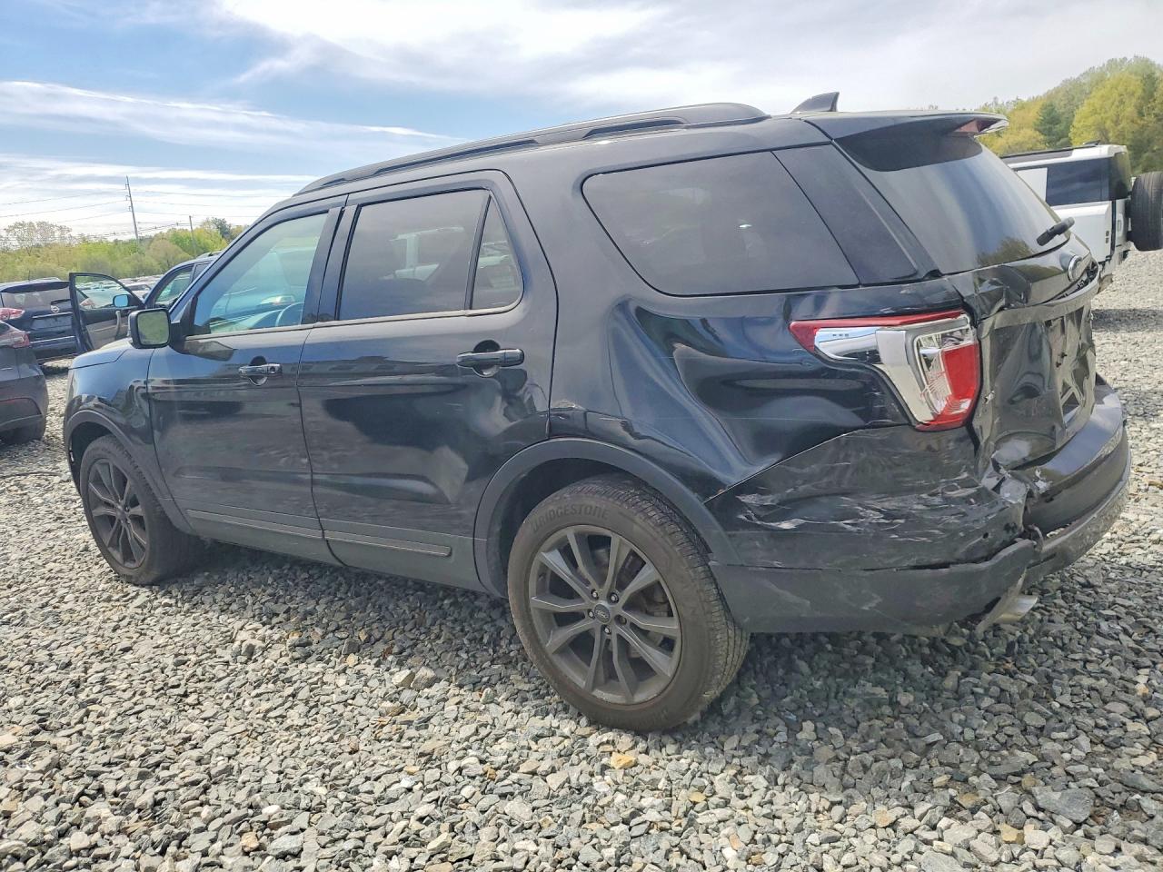 Ford Explorer Xlt