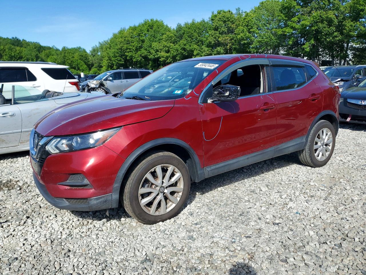 Salvage Nissan Rogue Image