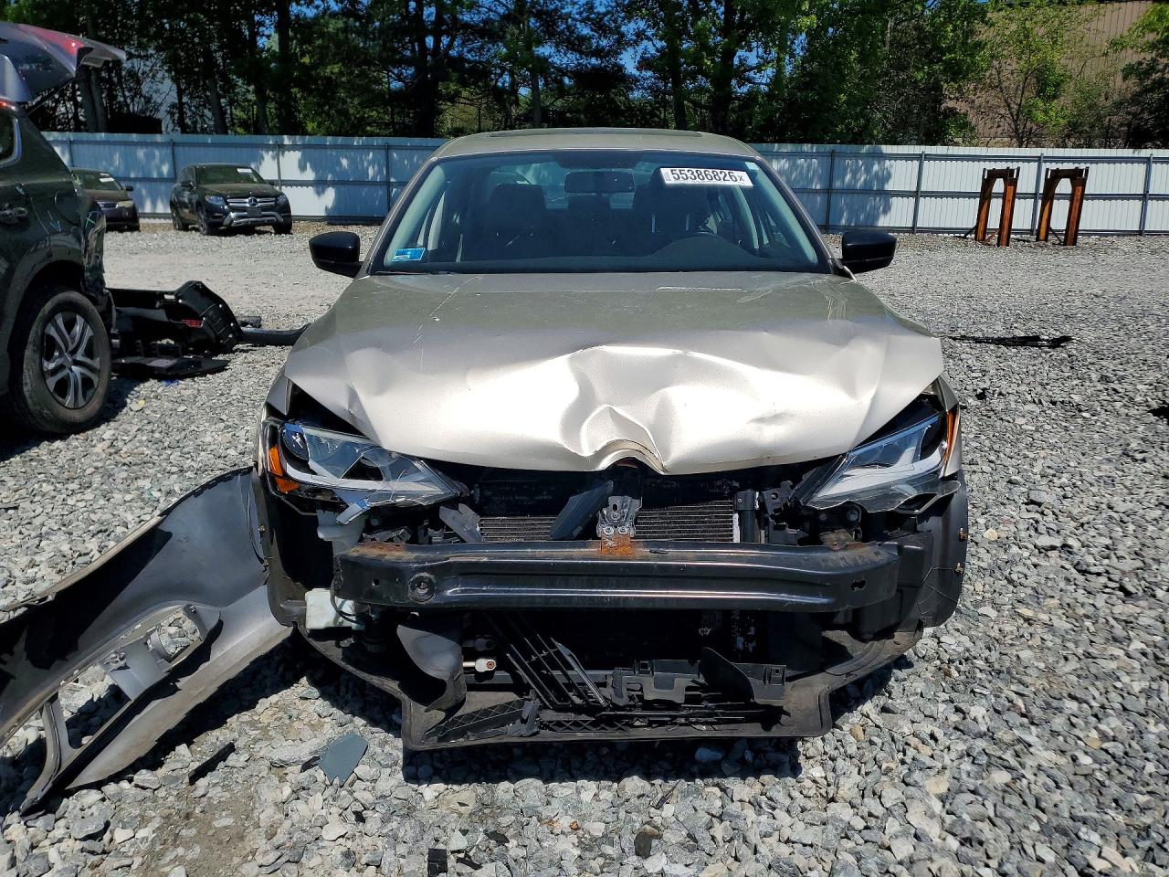 Volkswagen Jetta Base