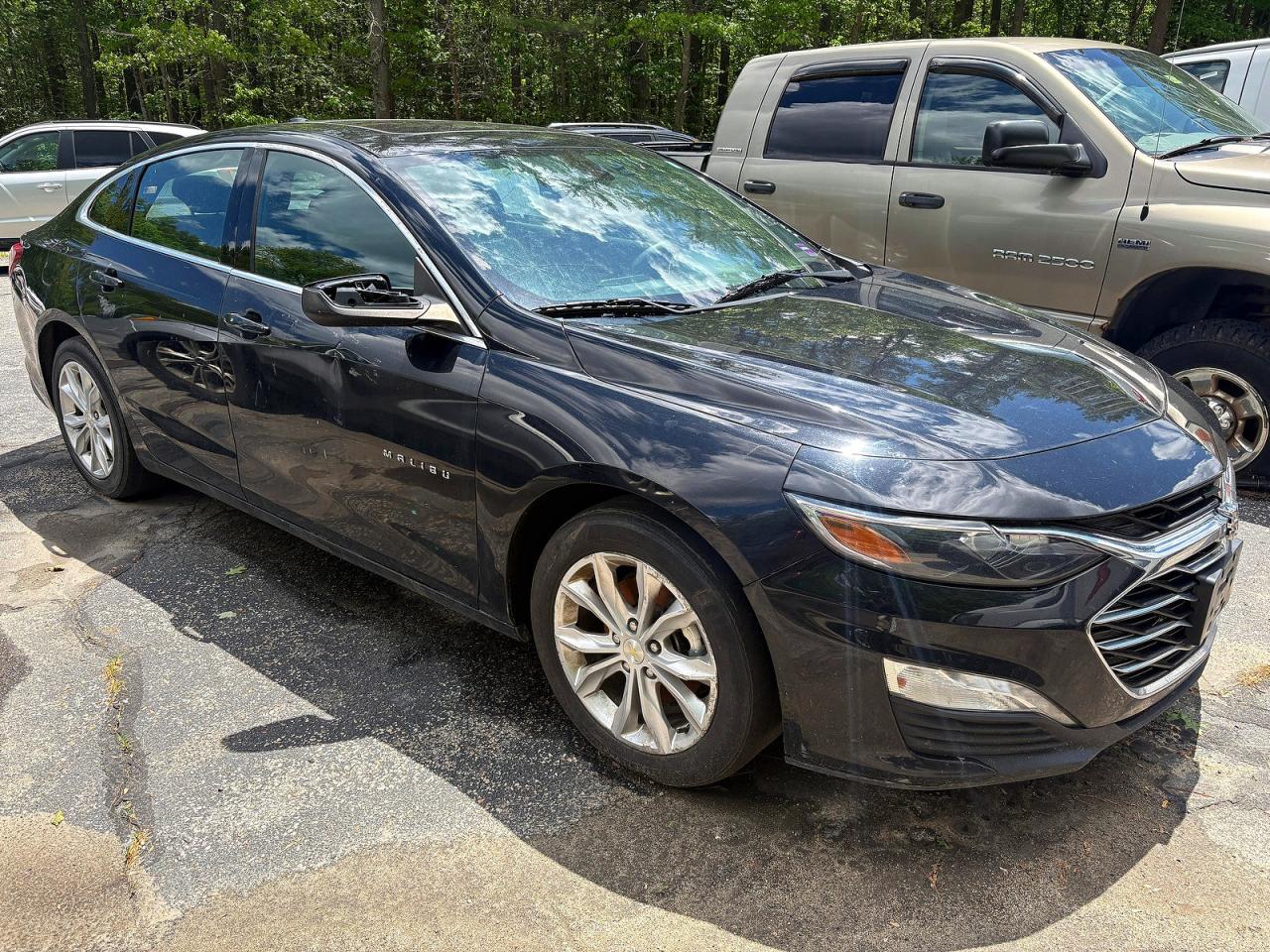 Salvage Chevrolet Malibu Image