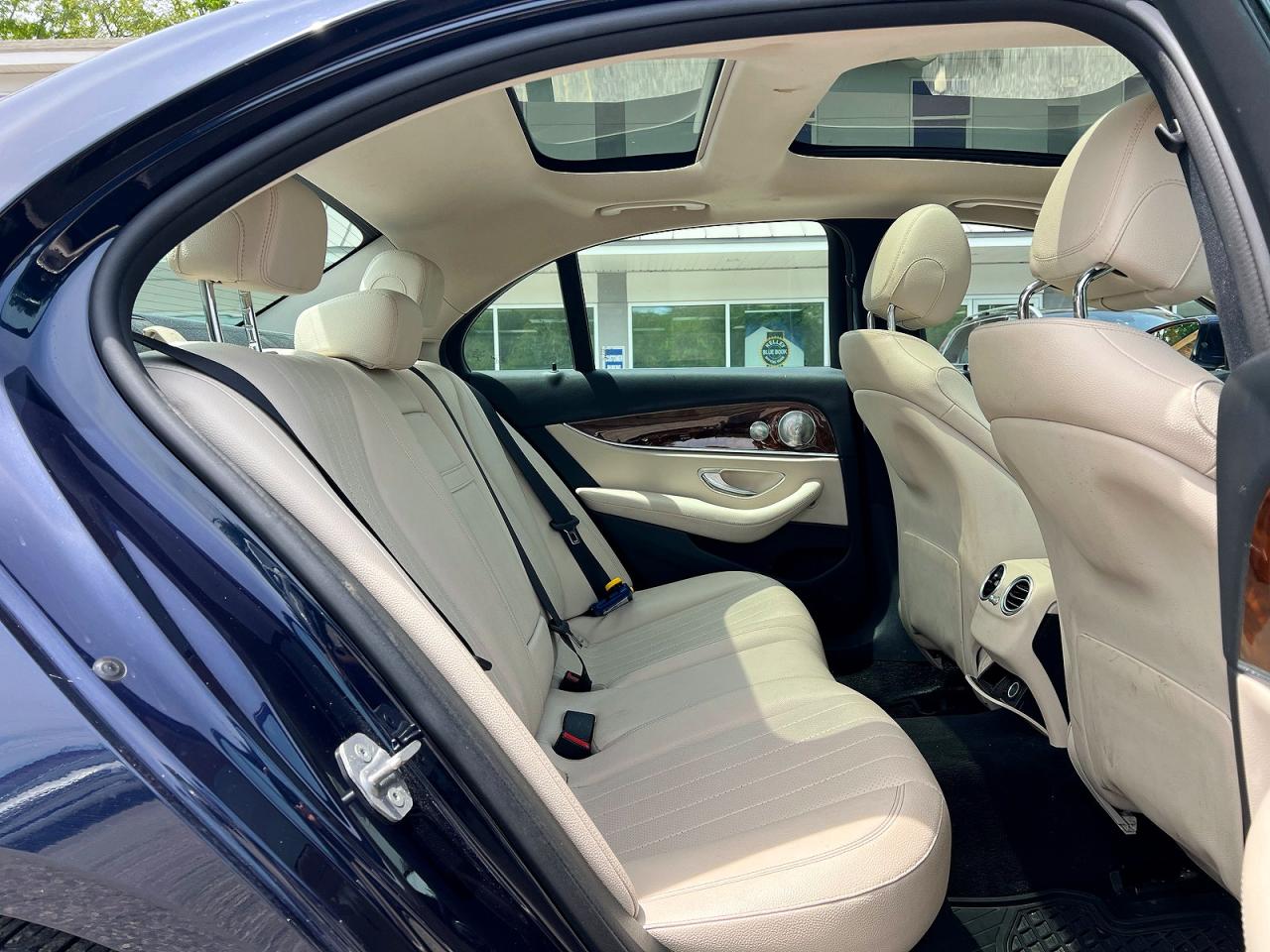 Mercedes-Benz E-Class 300 4matic