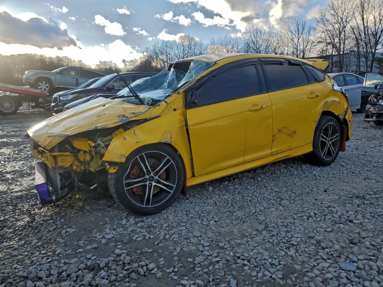 Salvage Ford Focus Image
