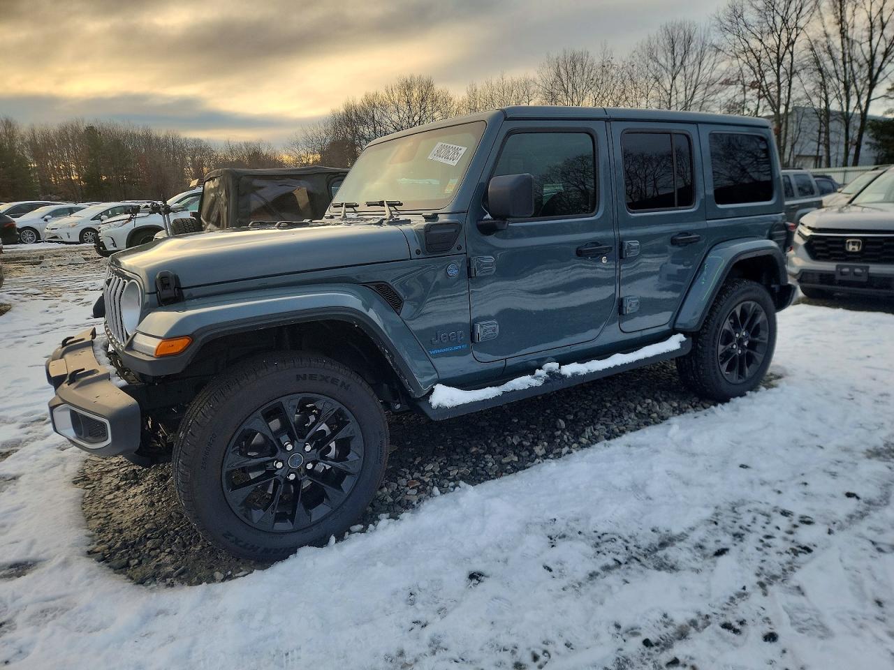 Salvage Jeep Wrangler Image