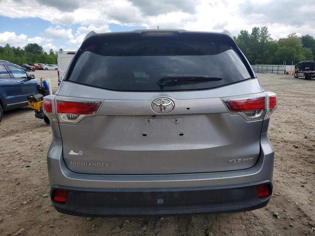 Toyota Highlander Xle