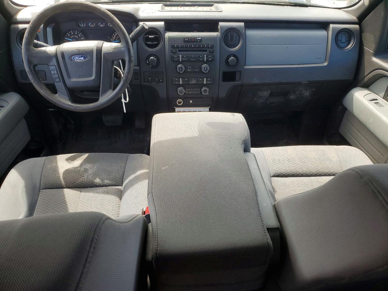 Ford F-150 Super Cab