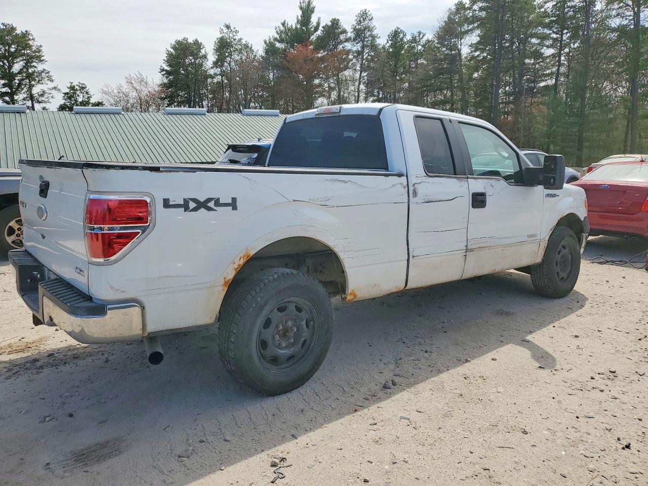 Ford F-150 Super Cab