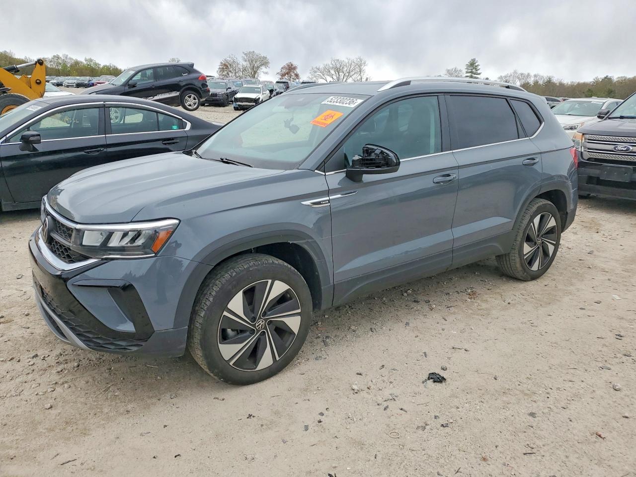 Salvage Volkswagen Taos Image