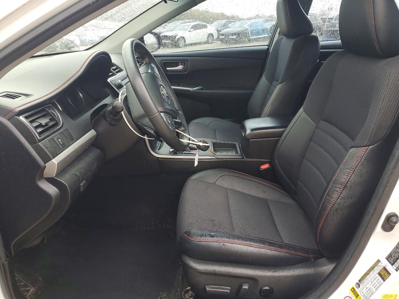 Toyota Camry Se