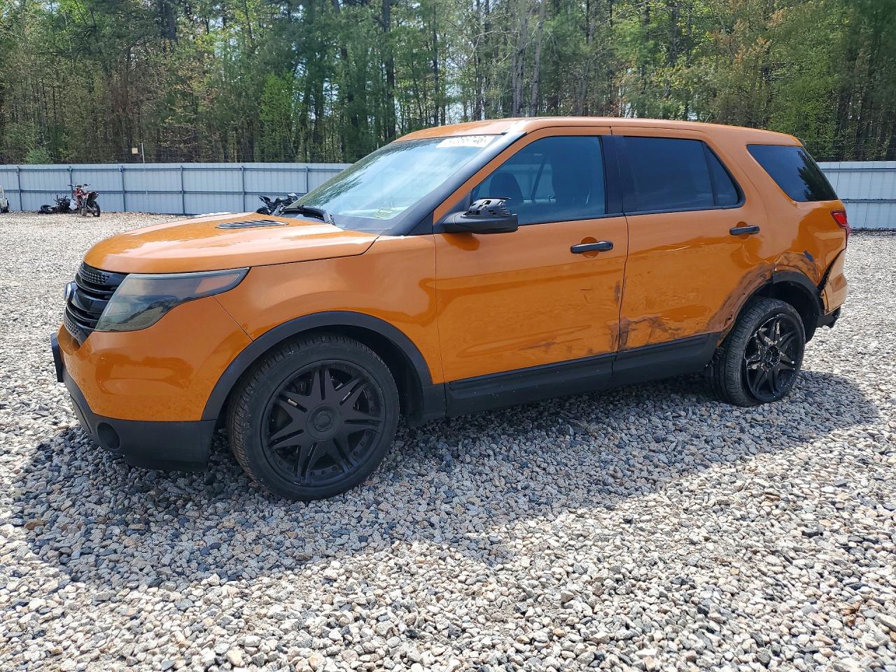 Salvage Ford Explorer Image