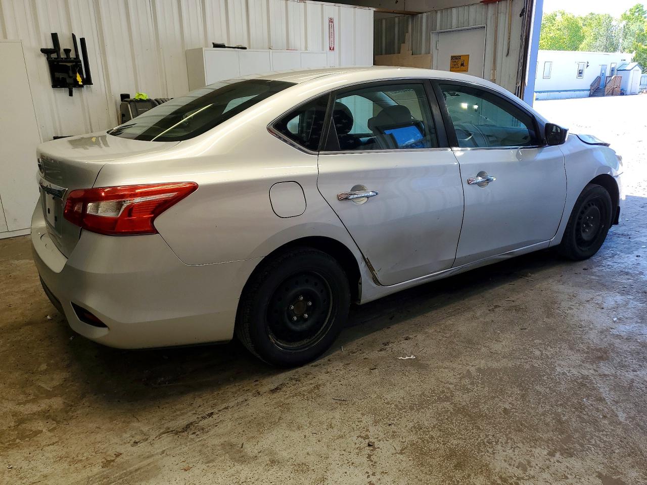Nissan Sentra S