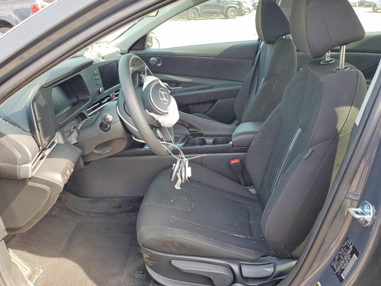 Hyundai ELANTRA Blue
