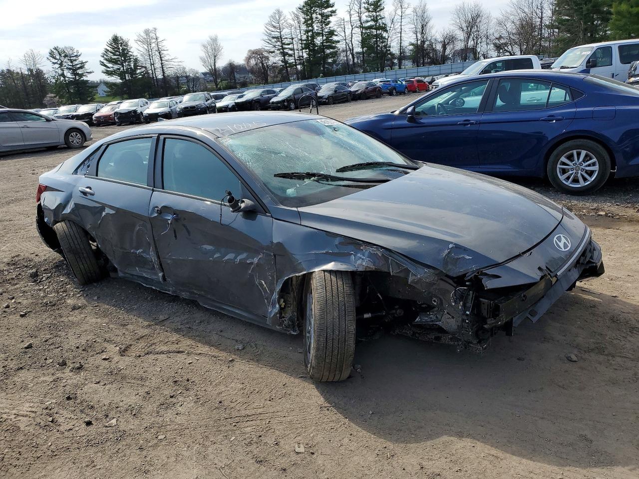 Hyundai ELANTRA Blue