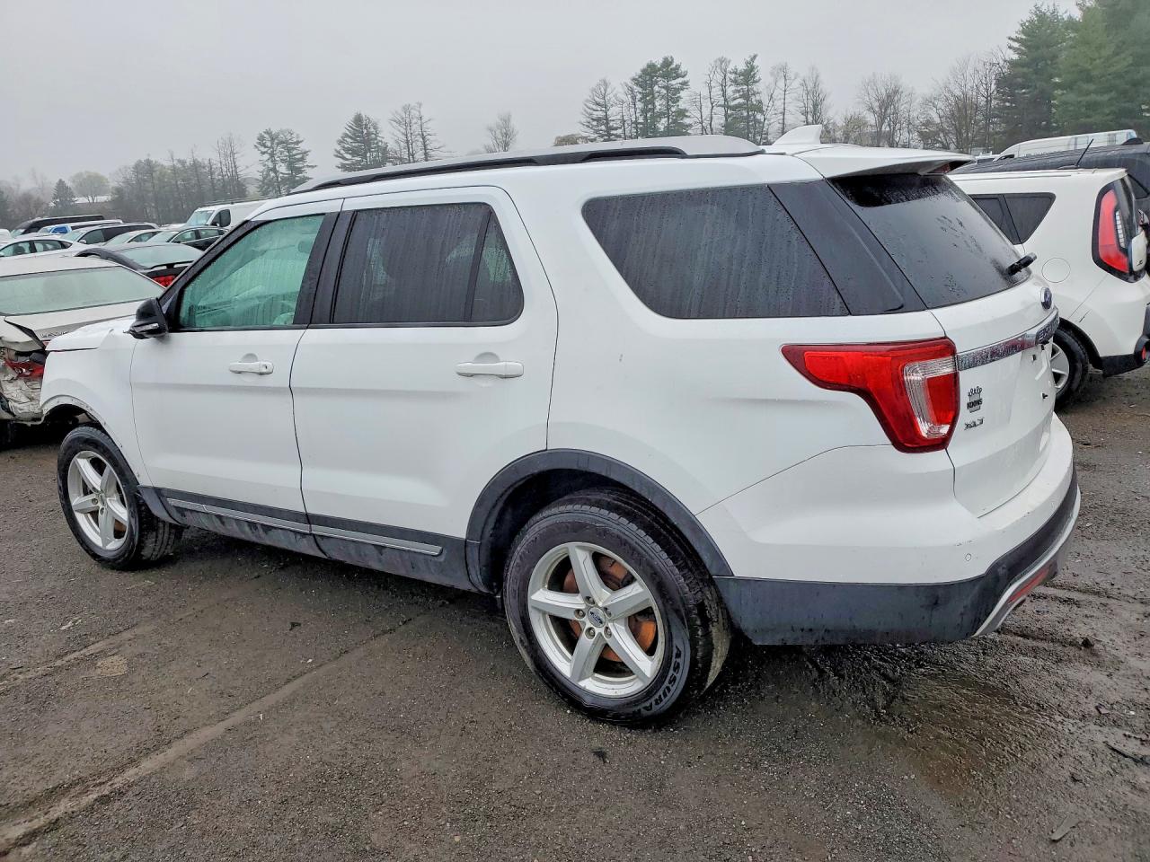 Ford Explorer Xlt