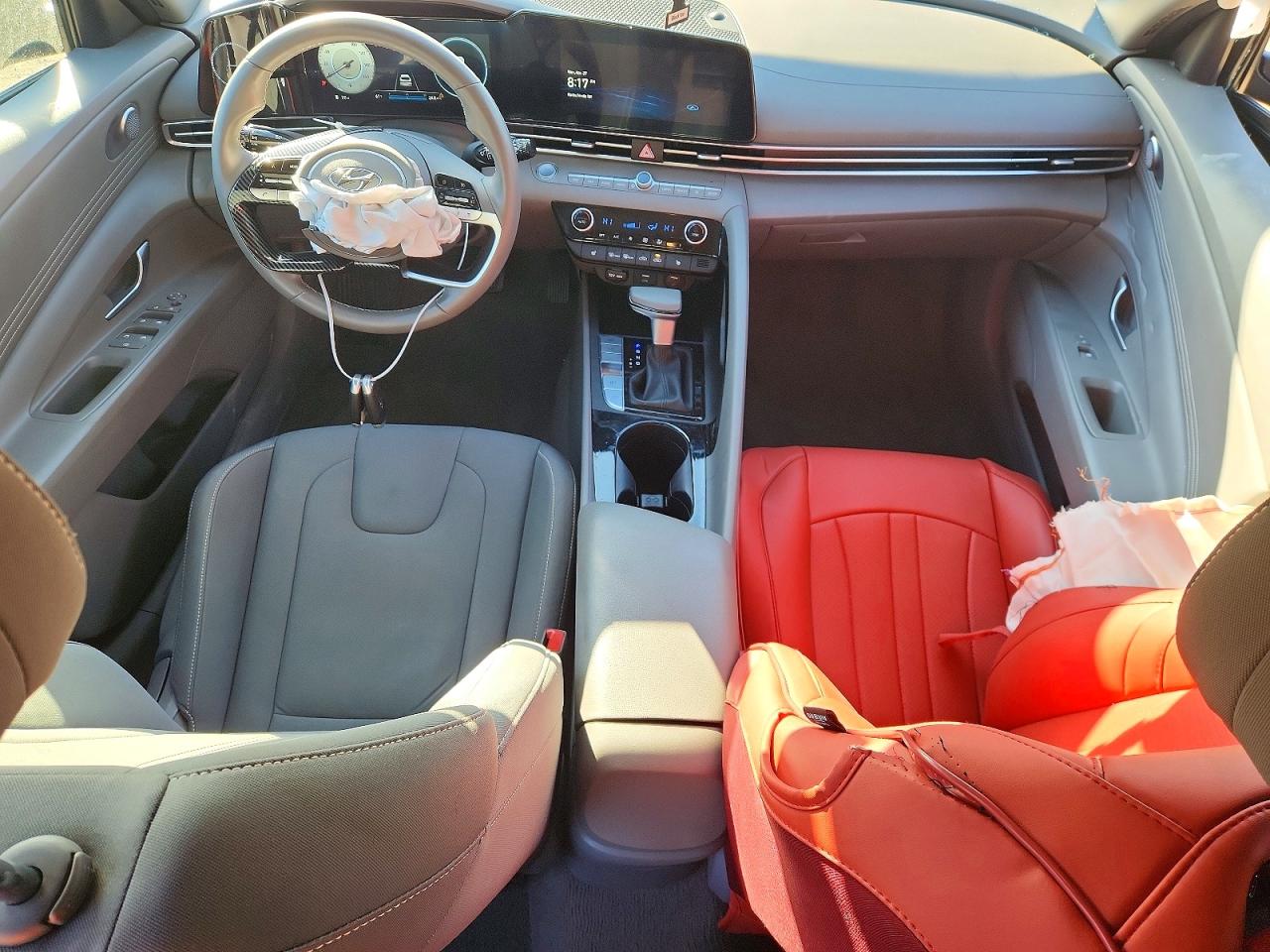 Hyundai ELANTRA Sel