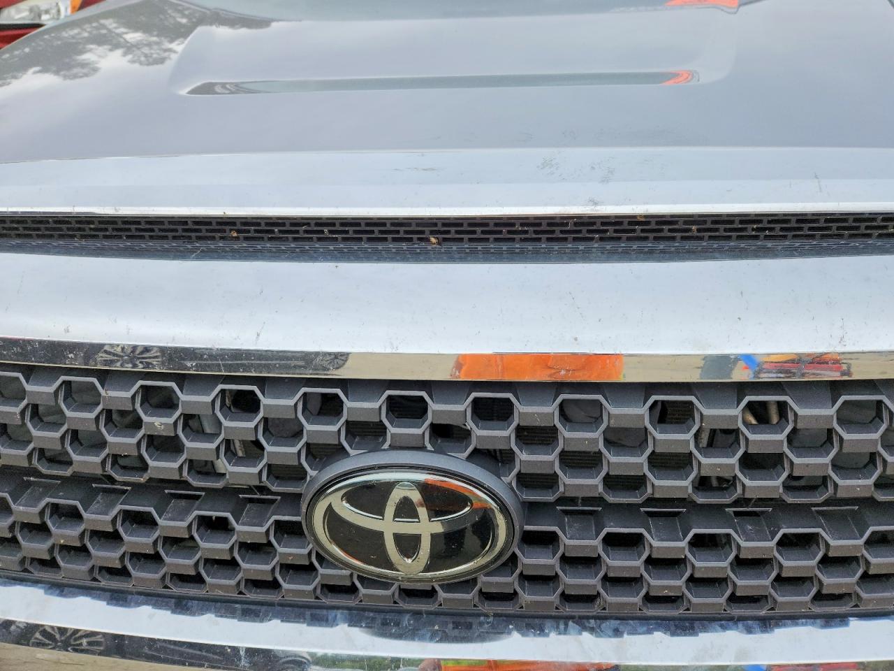 Toyota Tundra Sr5