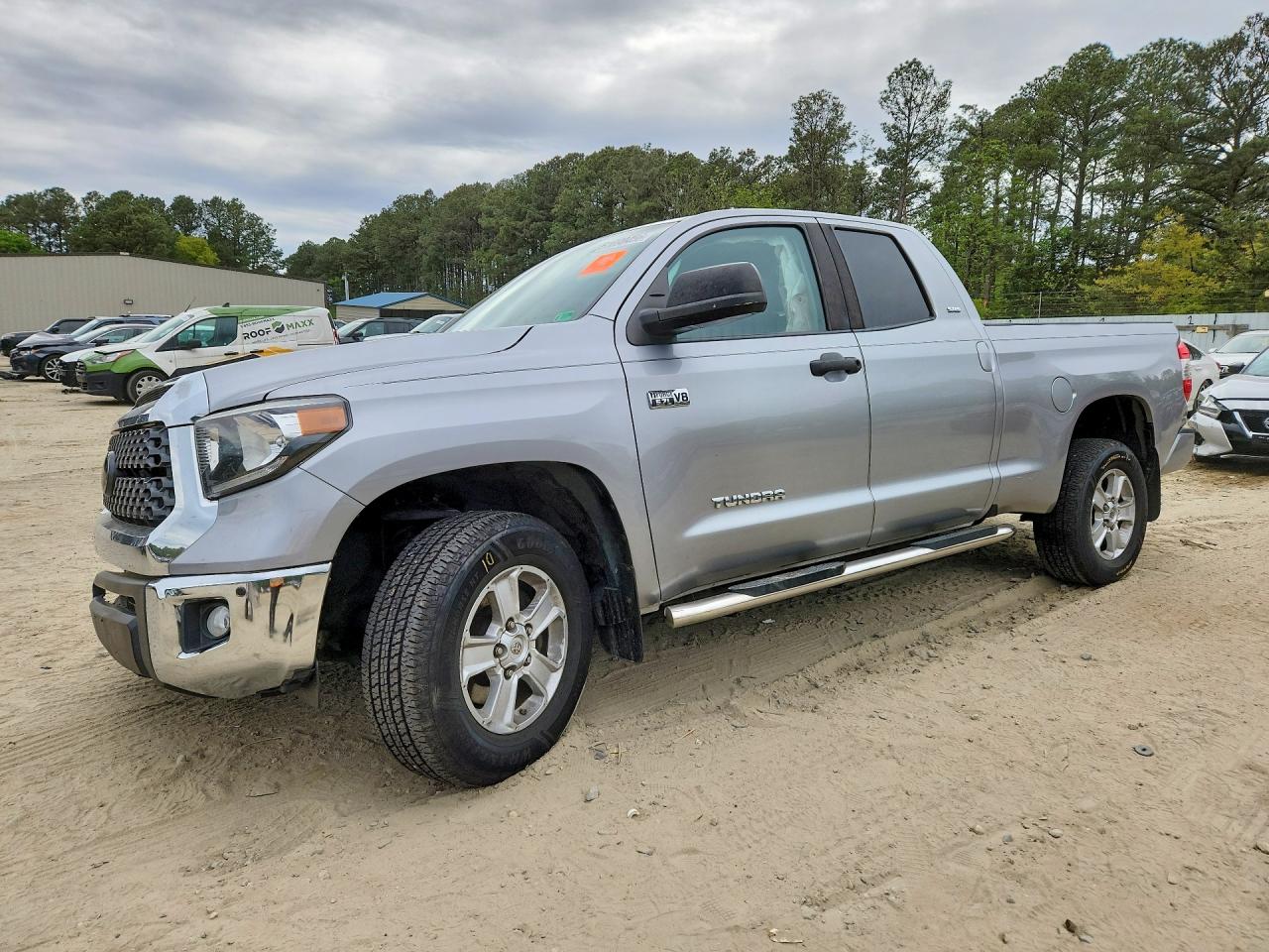Salvage Toyota Tundra Image