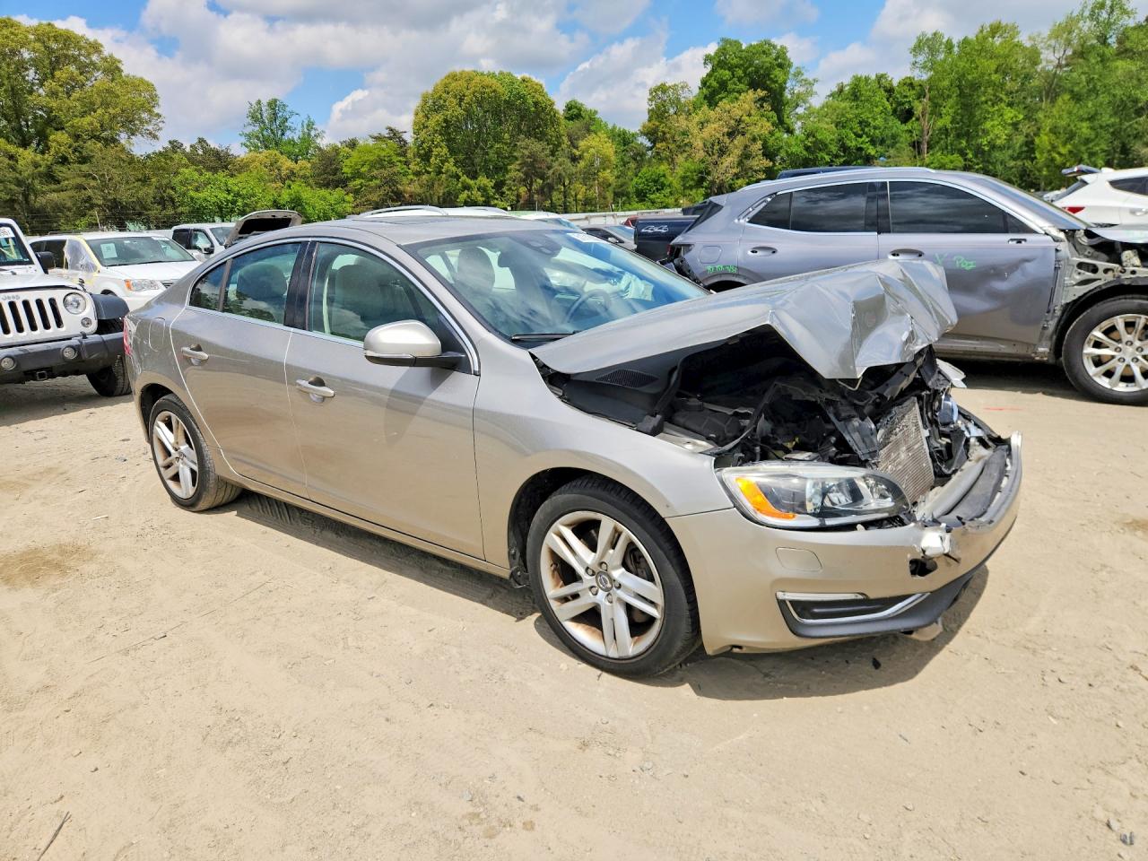 Volvo S60 T5