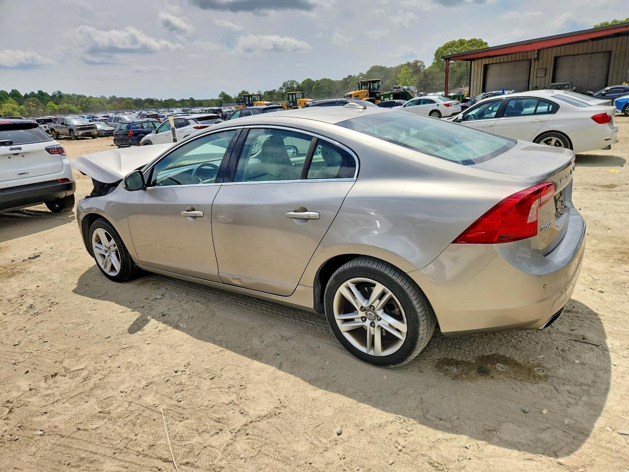 Volvo S60 T5