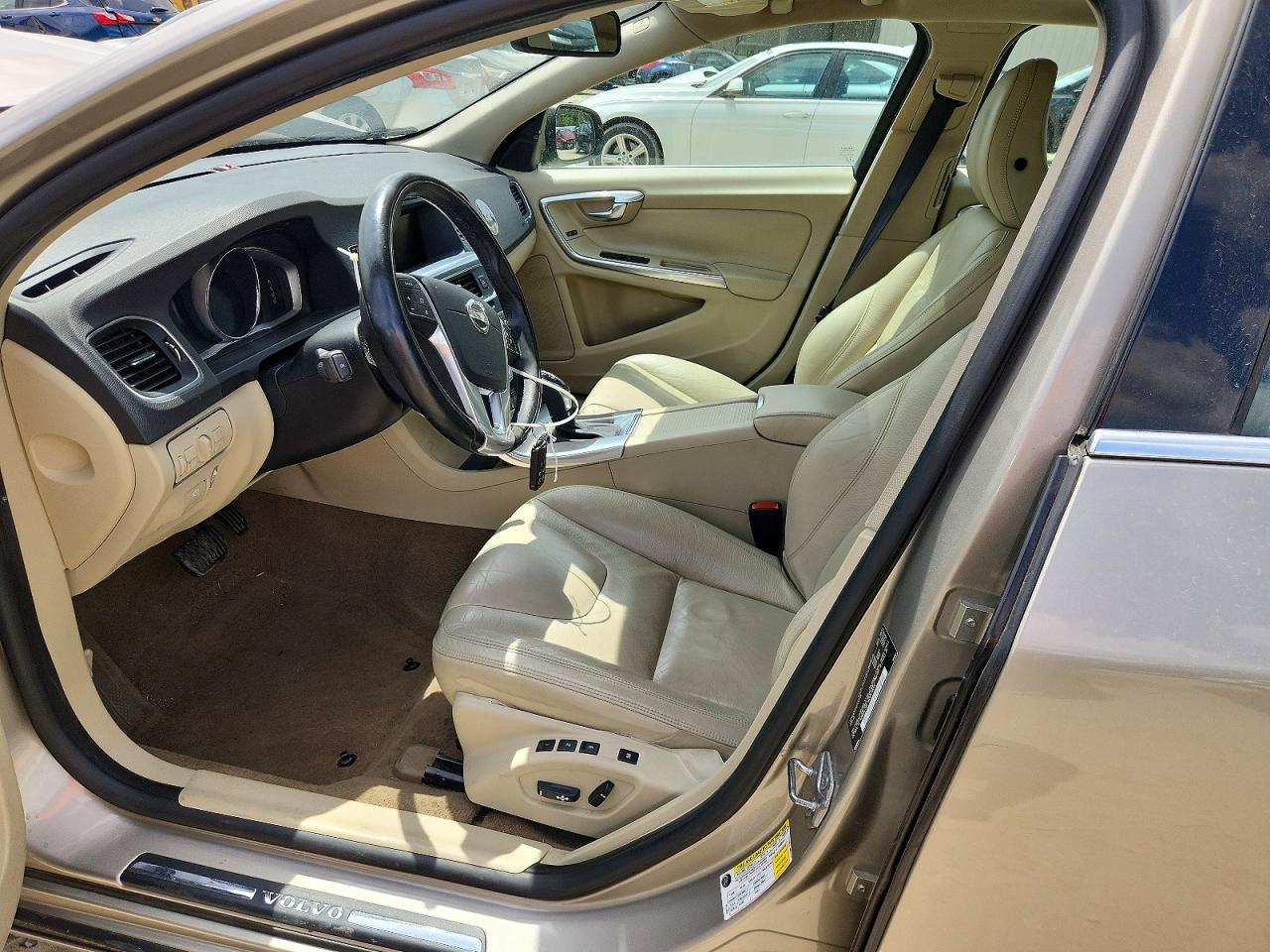 Volvo S60 T5
