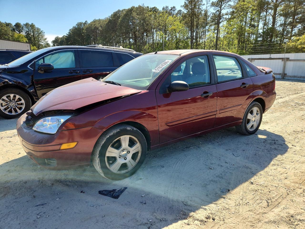 Salvage Ford Focus Image