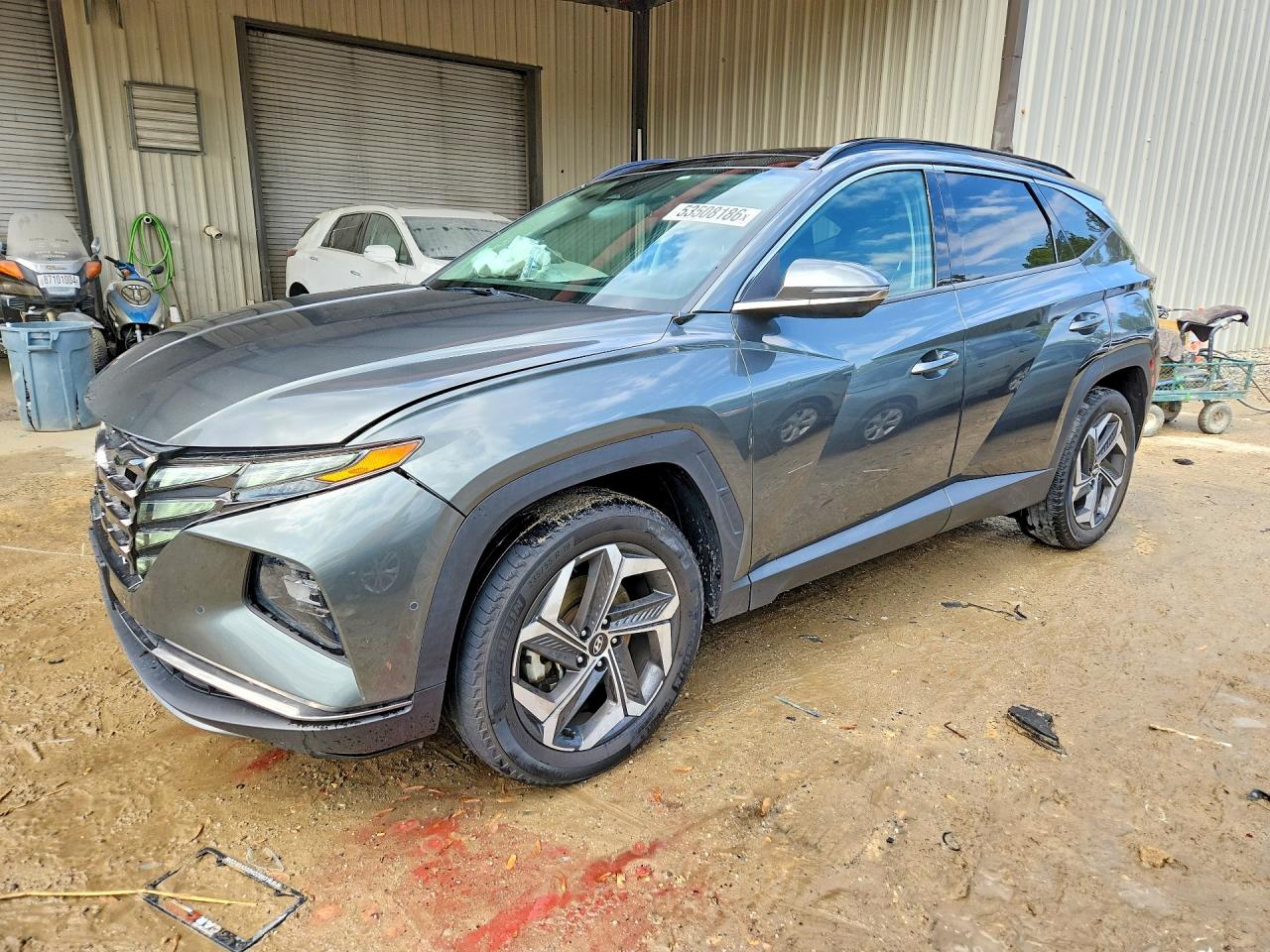 Salvage Hyundai TUCSON Image