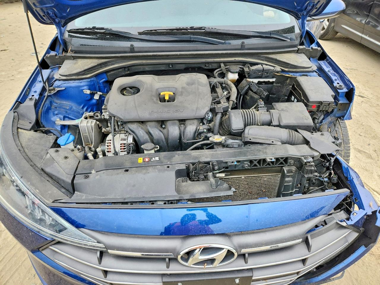 Hyundai ELANTRA Sel