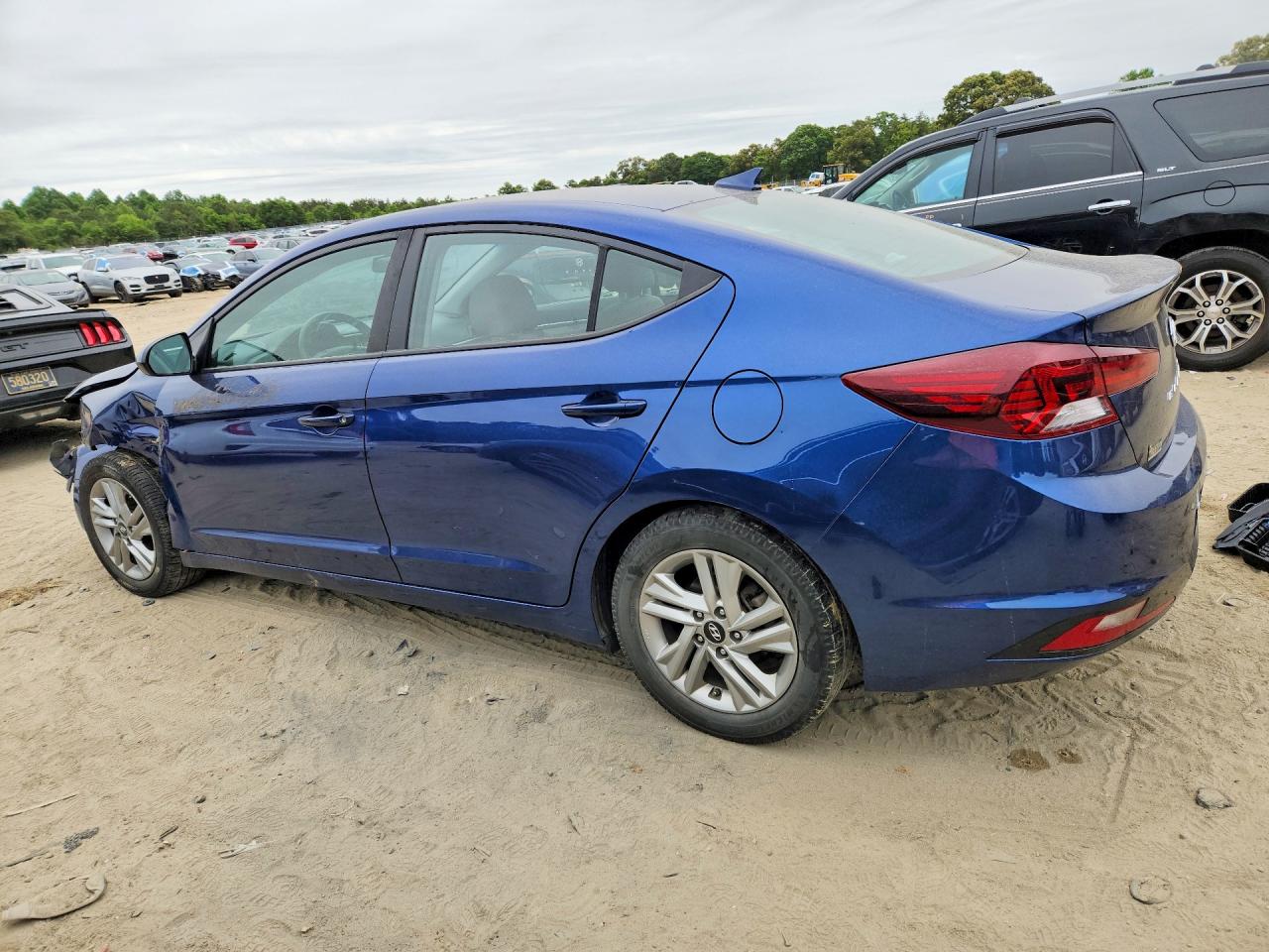 Hyundai ELANTRA Sel