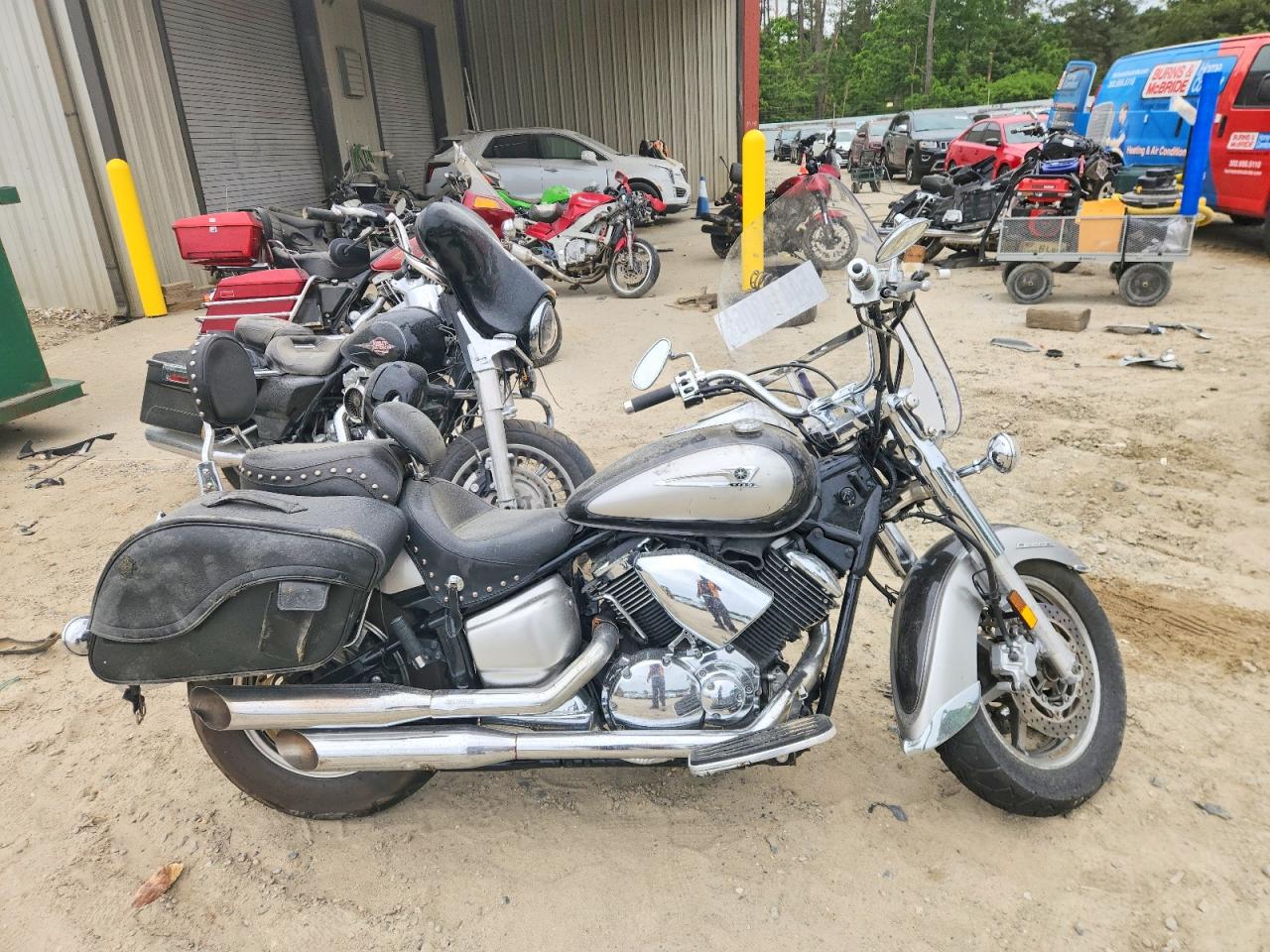 Salvage Yamaha Xvs1100 Image