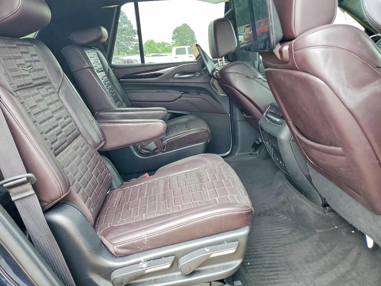 Cadillac Escalade Premium Luxury Platinum