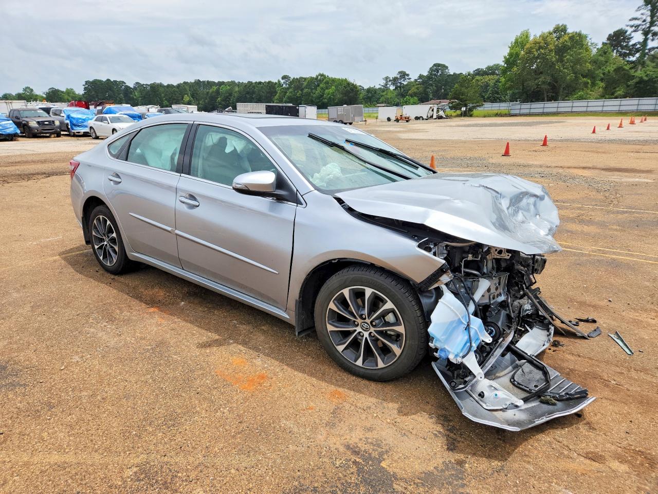 Toyota Avalon Xle Premium