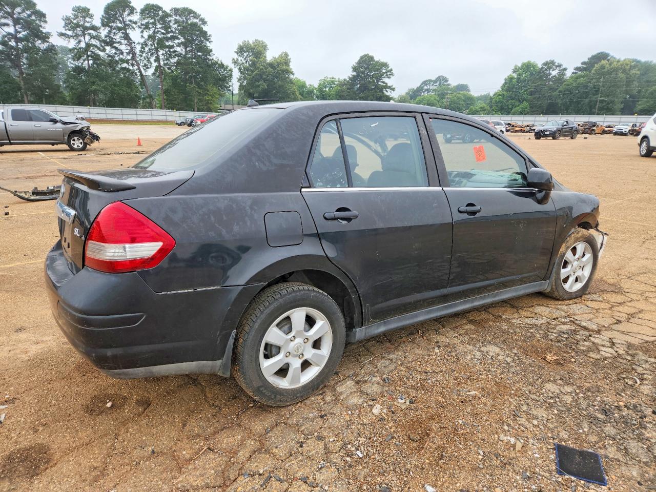 Nissan Versa 1.8 S