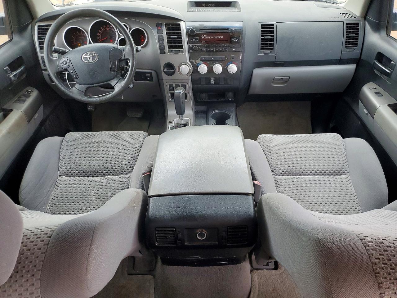 Toyota Tundra Crewmax Sr5