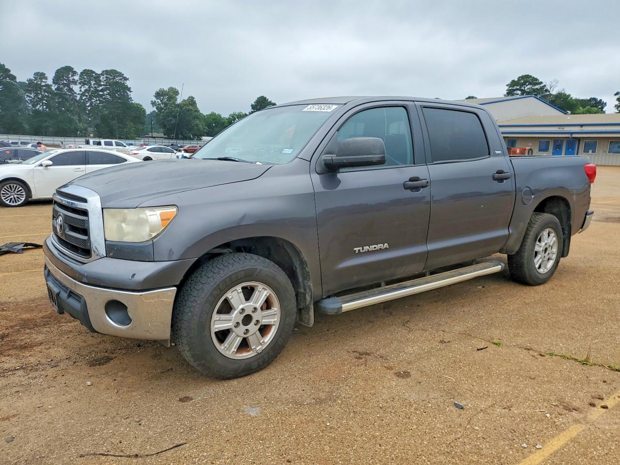 Salvage Toyota Tundra Image
