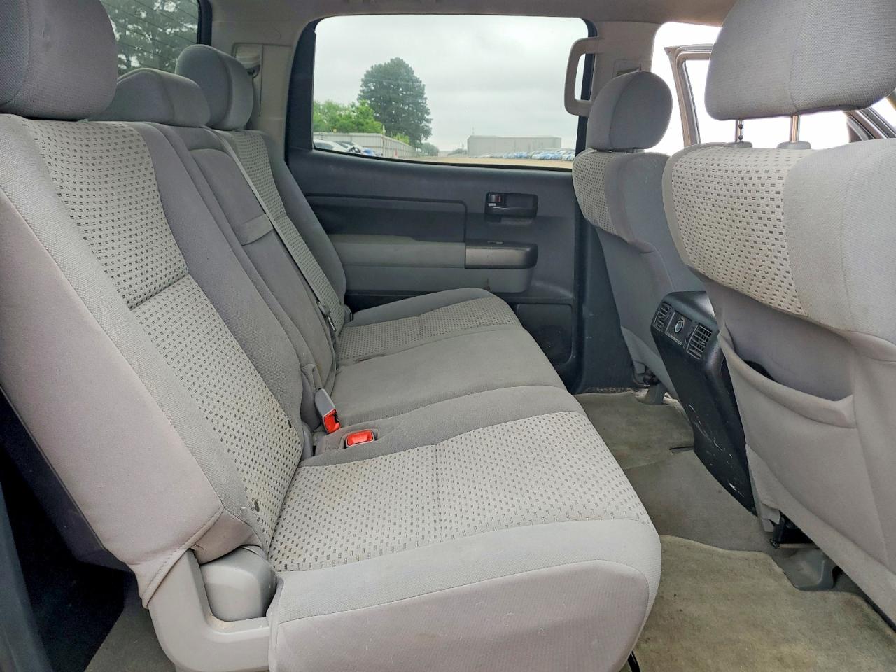 Toyota Tundra Crewmax Sr5
