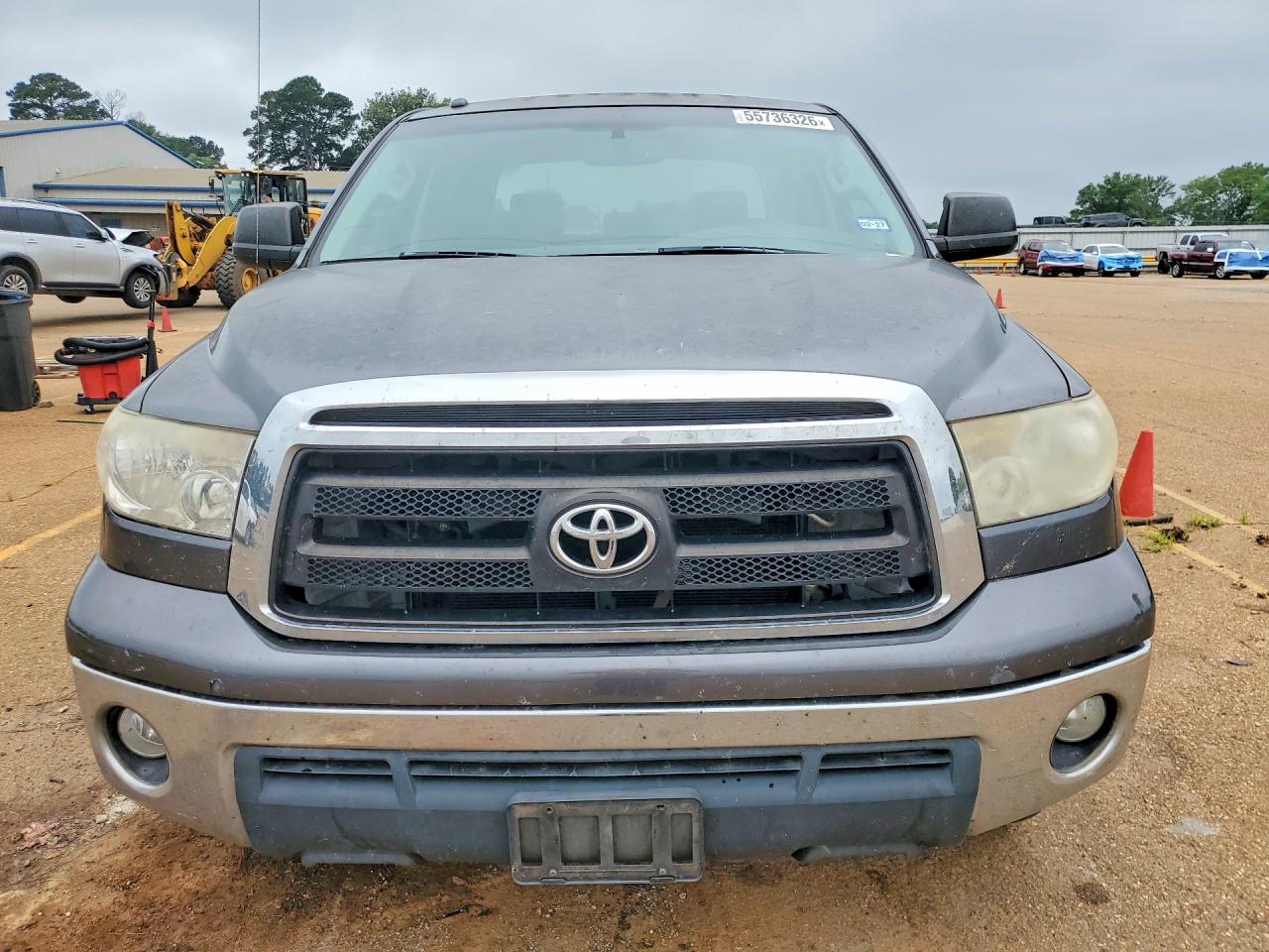 Toyota Tundra Crewmax Sr5
