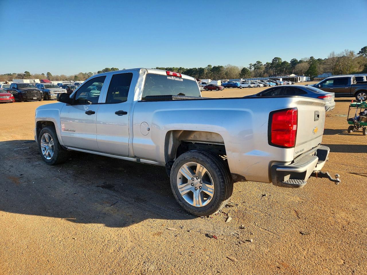 Chevrolet Silverado Ld C1500 Custom