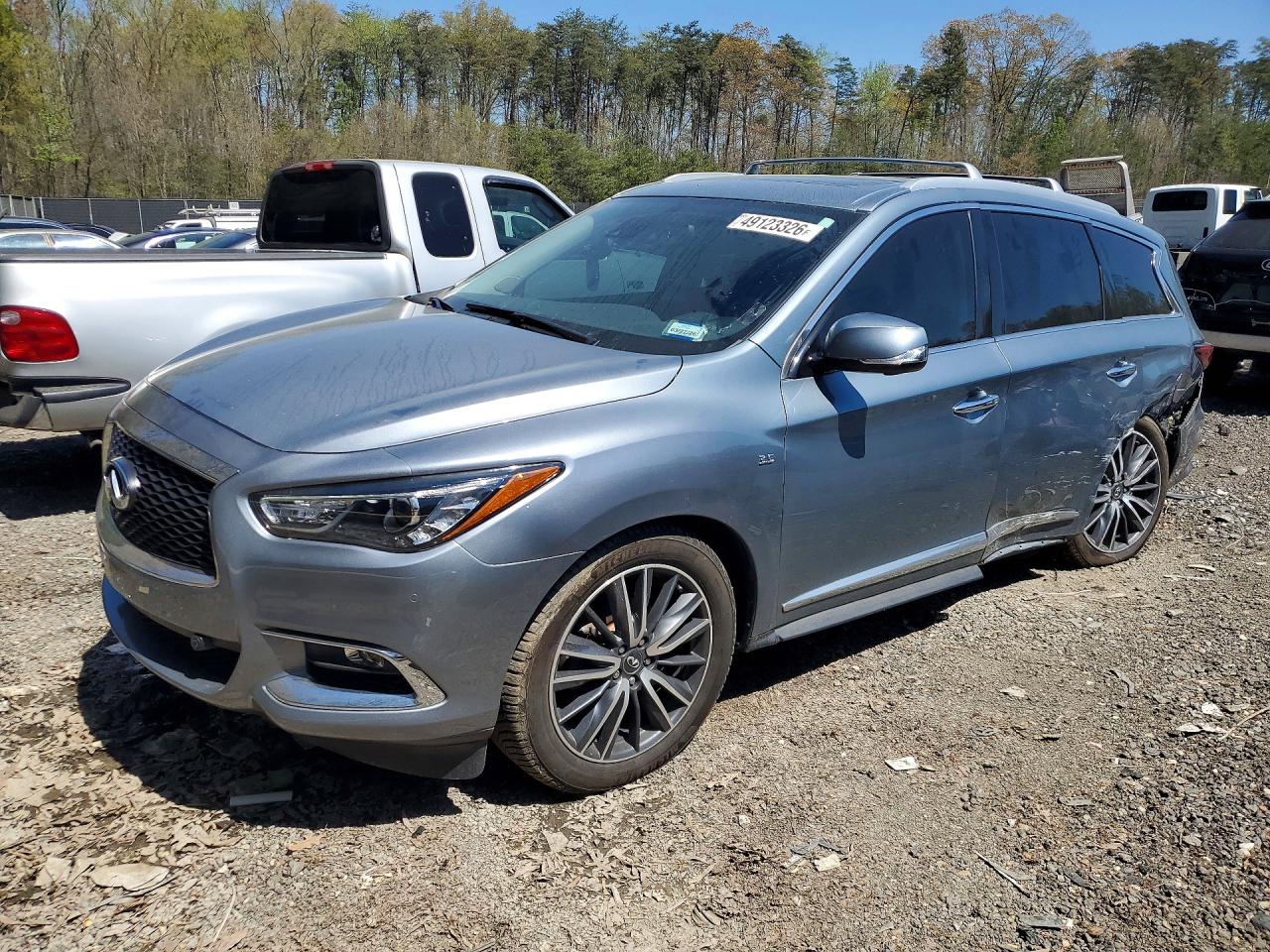 Salvage INFINITI Qx Image