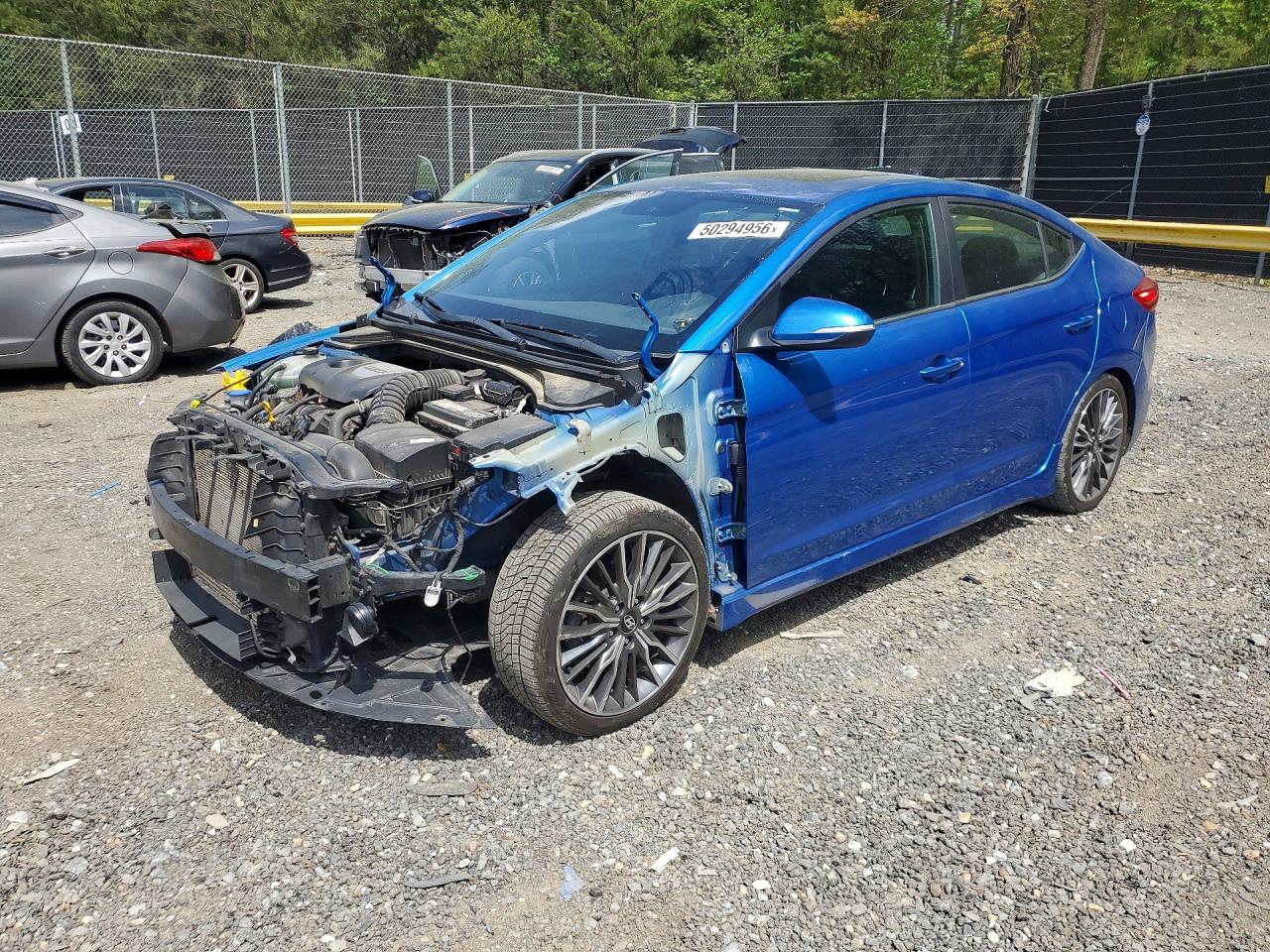 Salvage Hyundai ELANTRA Image