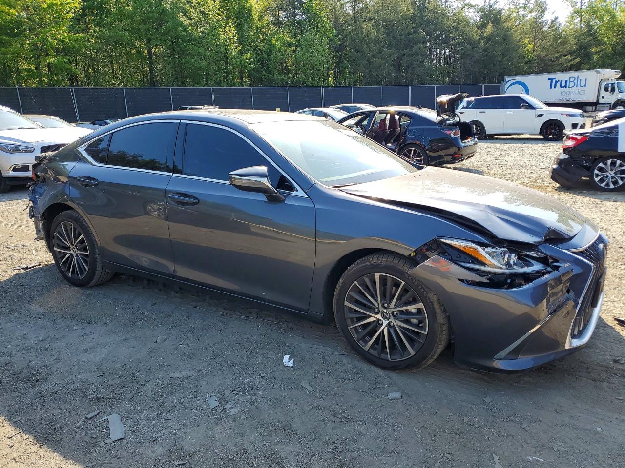 Lexus Es Base