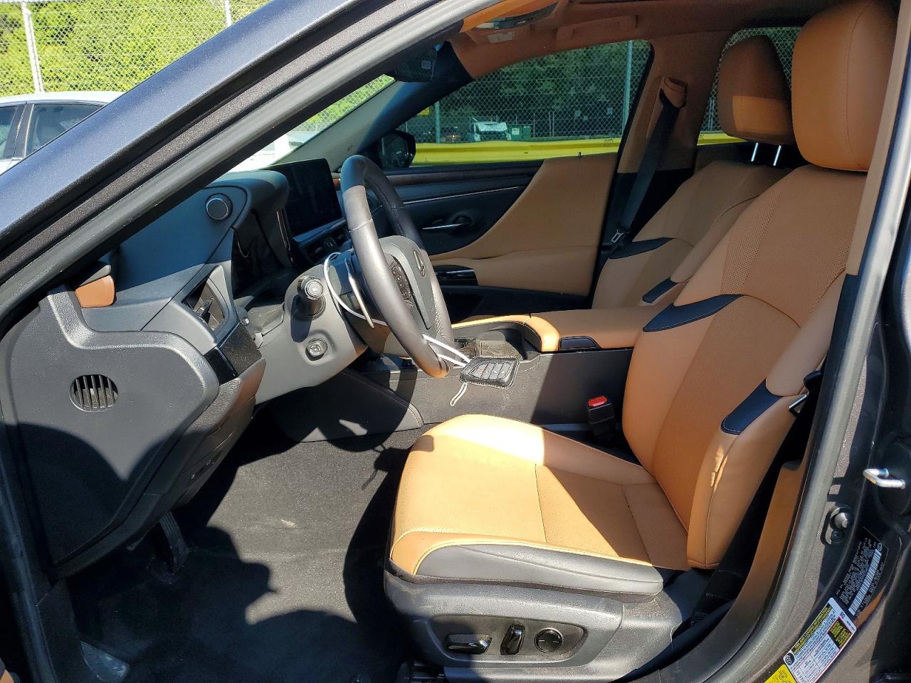 Lexus Es Base