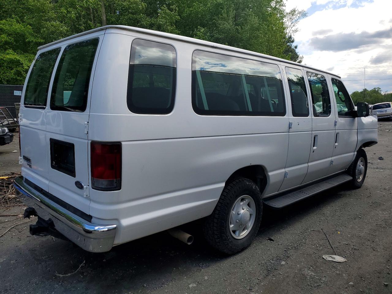 Ford Econoline E350 Super Duty Wagon