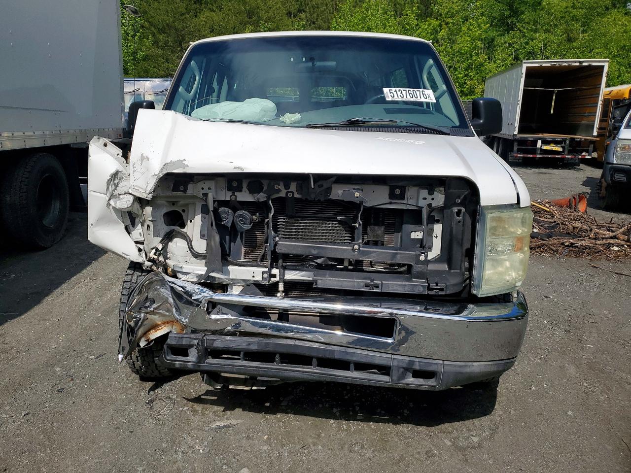 Ford Econoline E350 Super Duty Wagon
