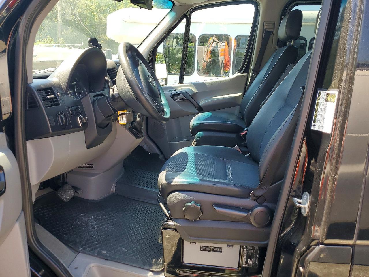 Mercedes-Benz Sprinter 2500