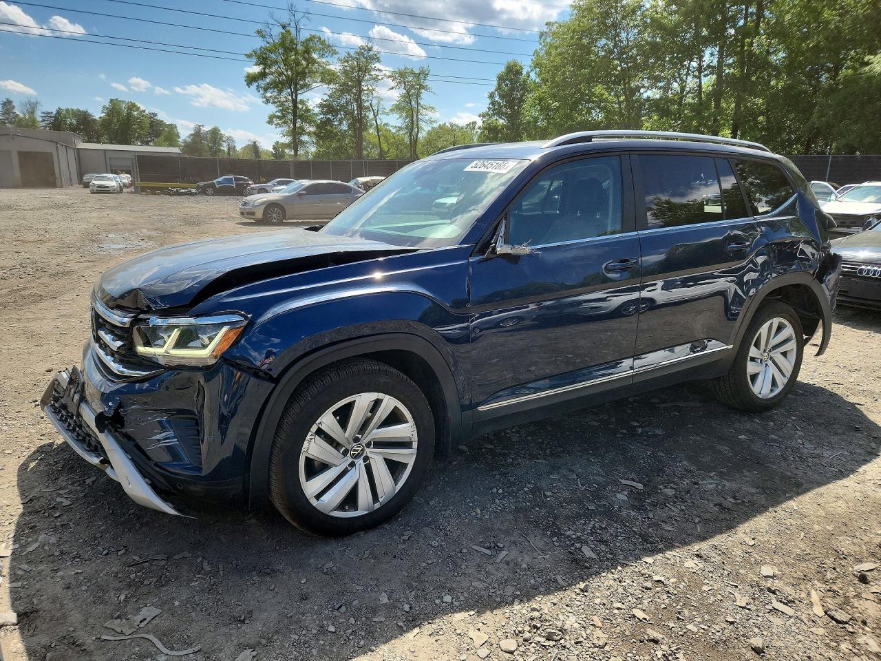 Salvage Volkswagen Atlas Image