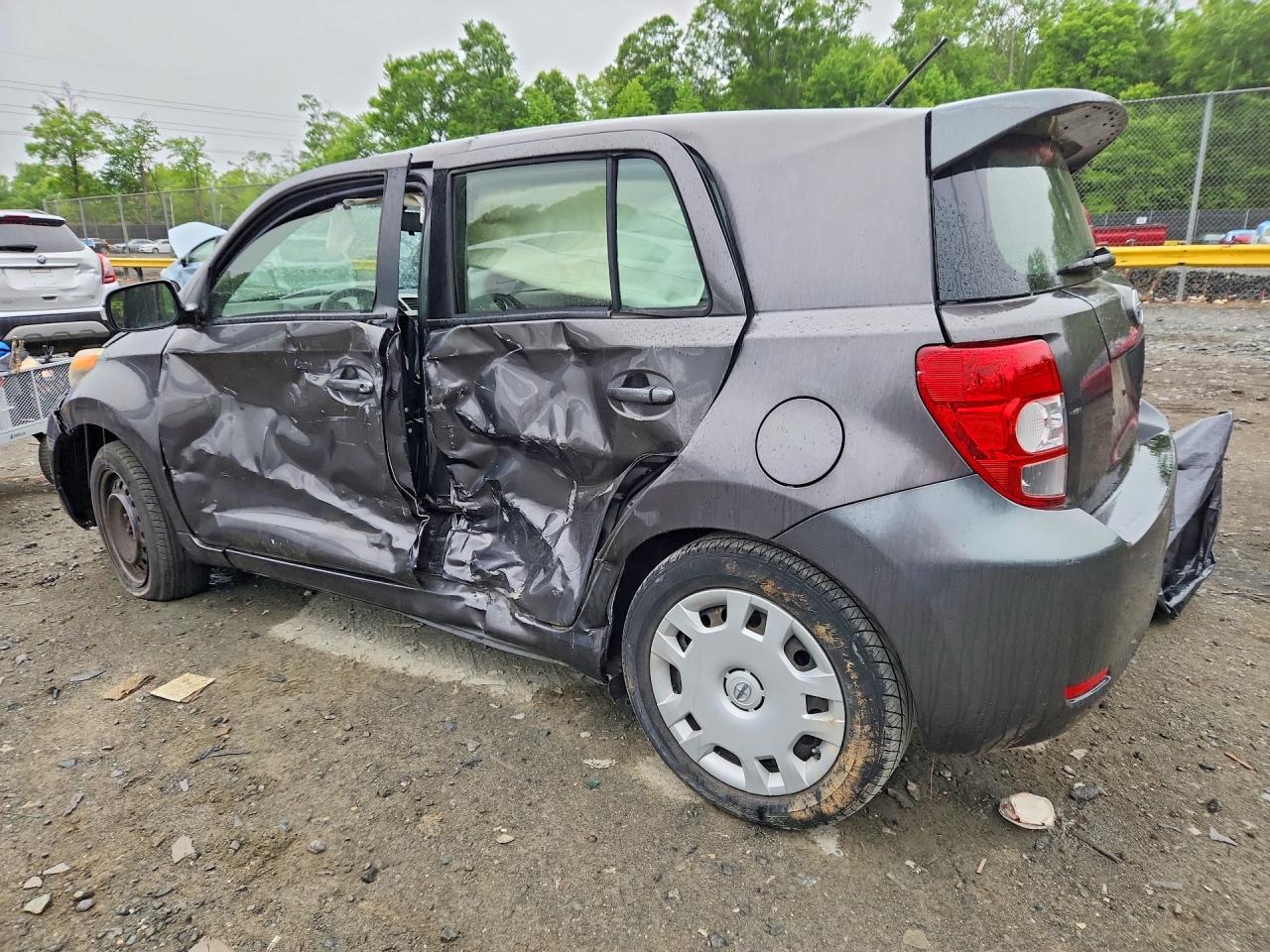 Scion xD Base