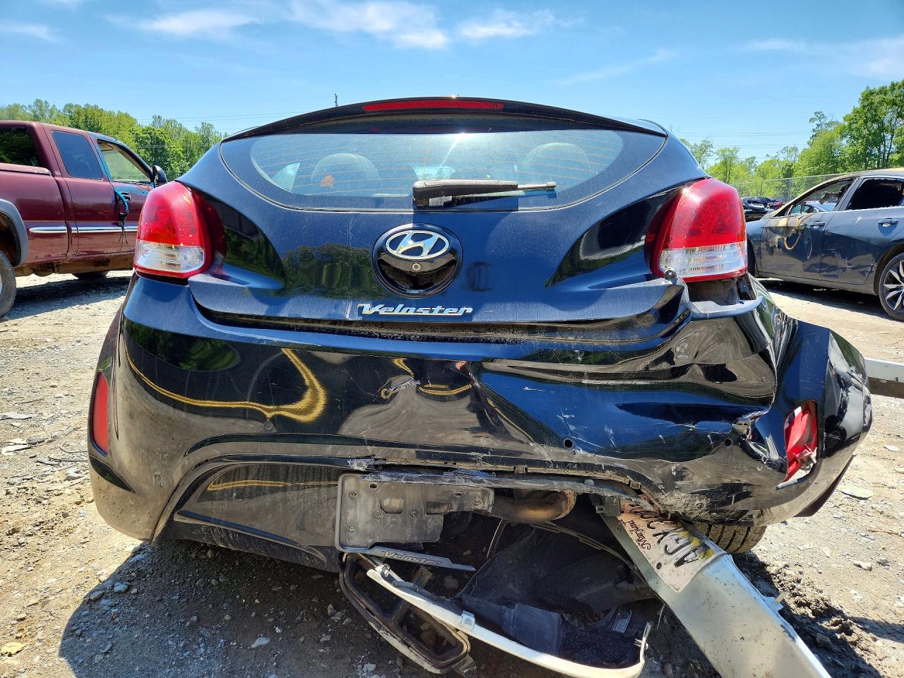 Hyundai VELOSTER Base