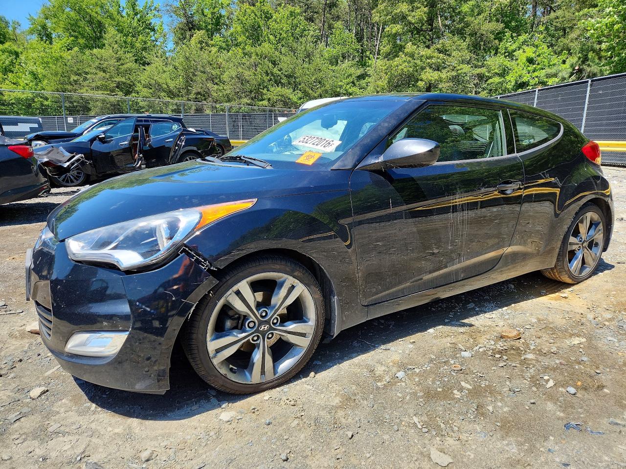 Salvage Hyundai VELOSTER Image