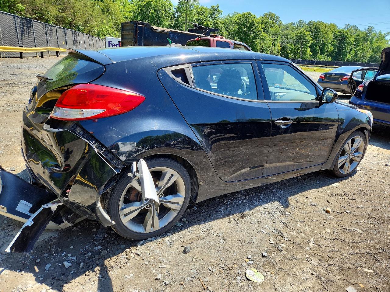 Hyundai VELOSTER Base