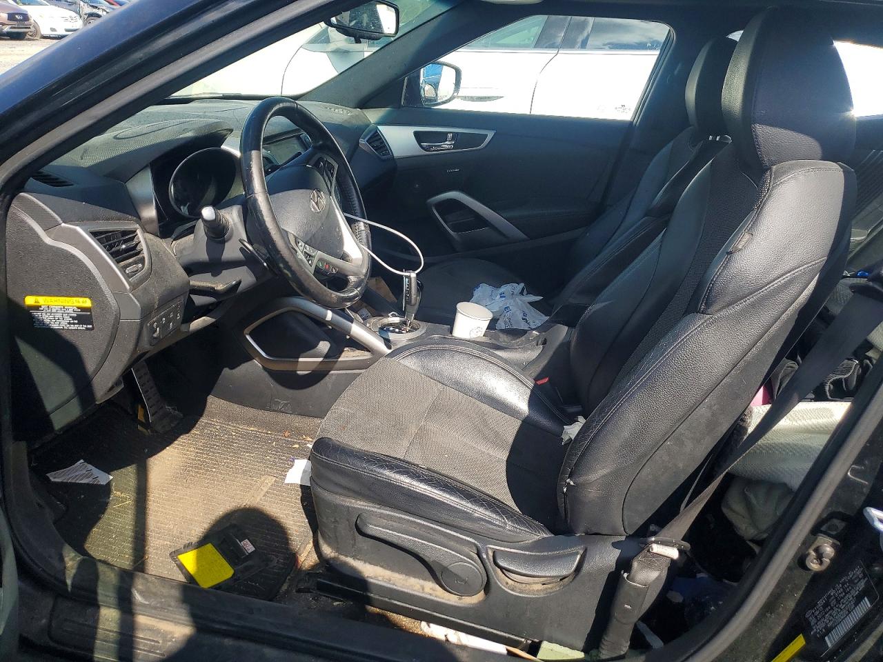 Hyundai VELOSTER Base